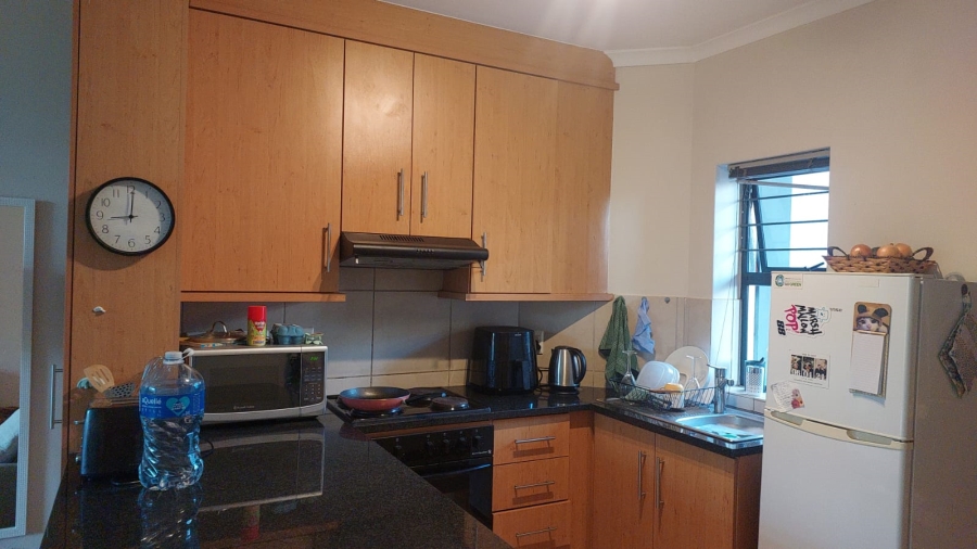 To Let 2 Bedroom Property for Rent in Dennesig Western Cape